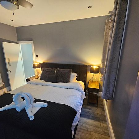 Tamarind Cove & Barrons Hotel Blackpool Buitenkant foto