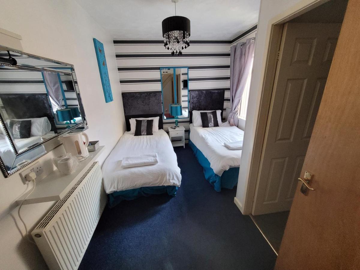 Tamarind Cove & Barrons Hotel Blackpool Buitenkant foto