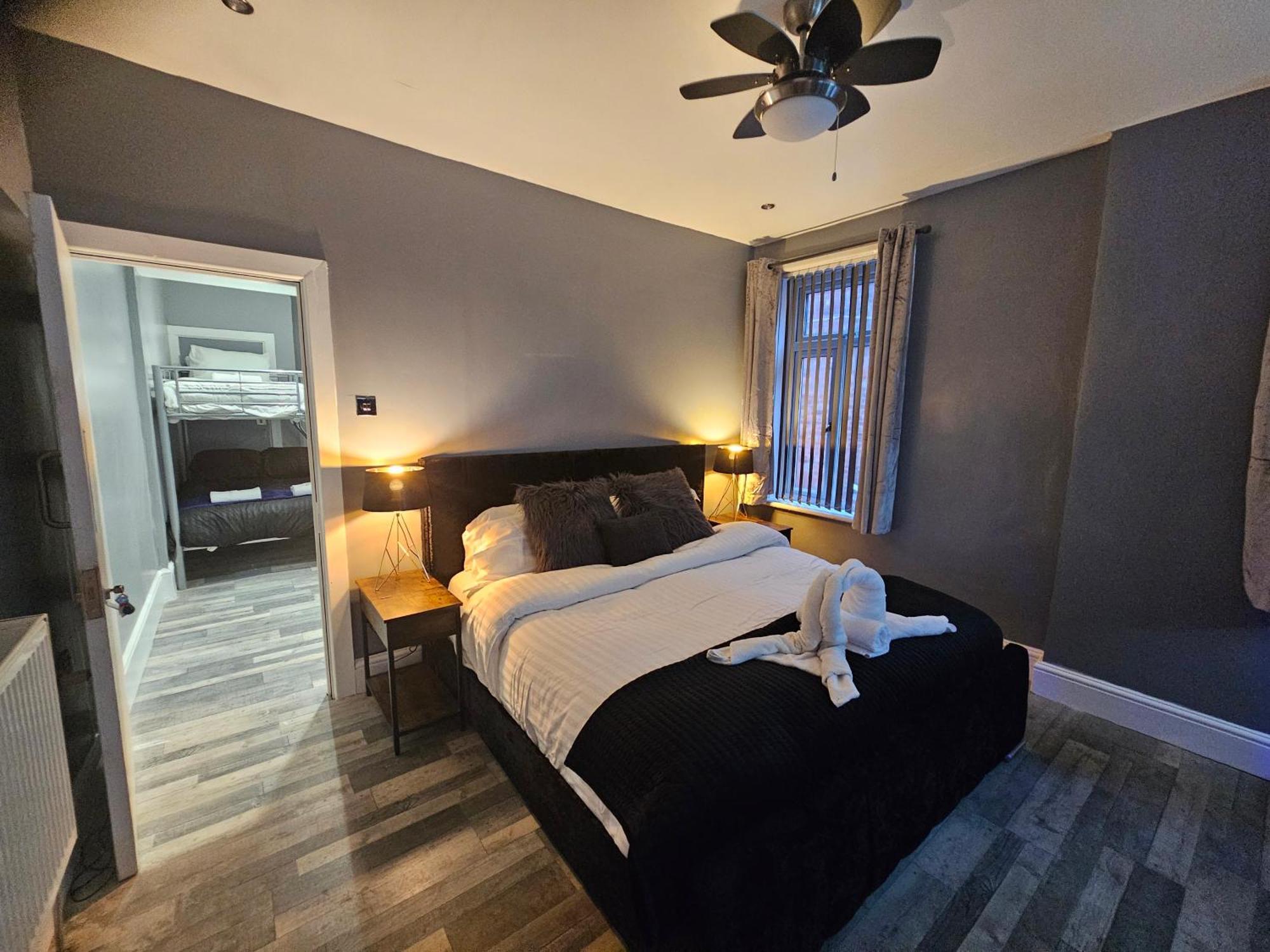 Tamarind Cove & Barrons Hotel Blackpool Buitenkant foto