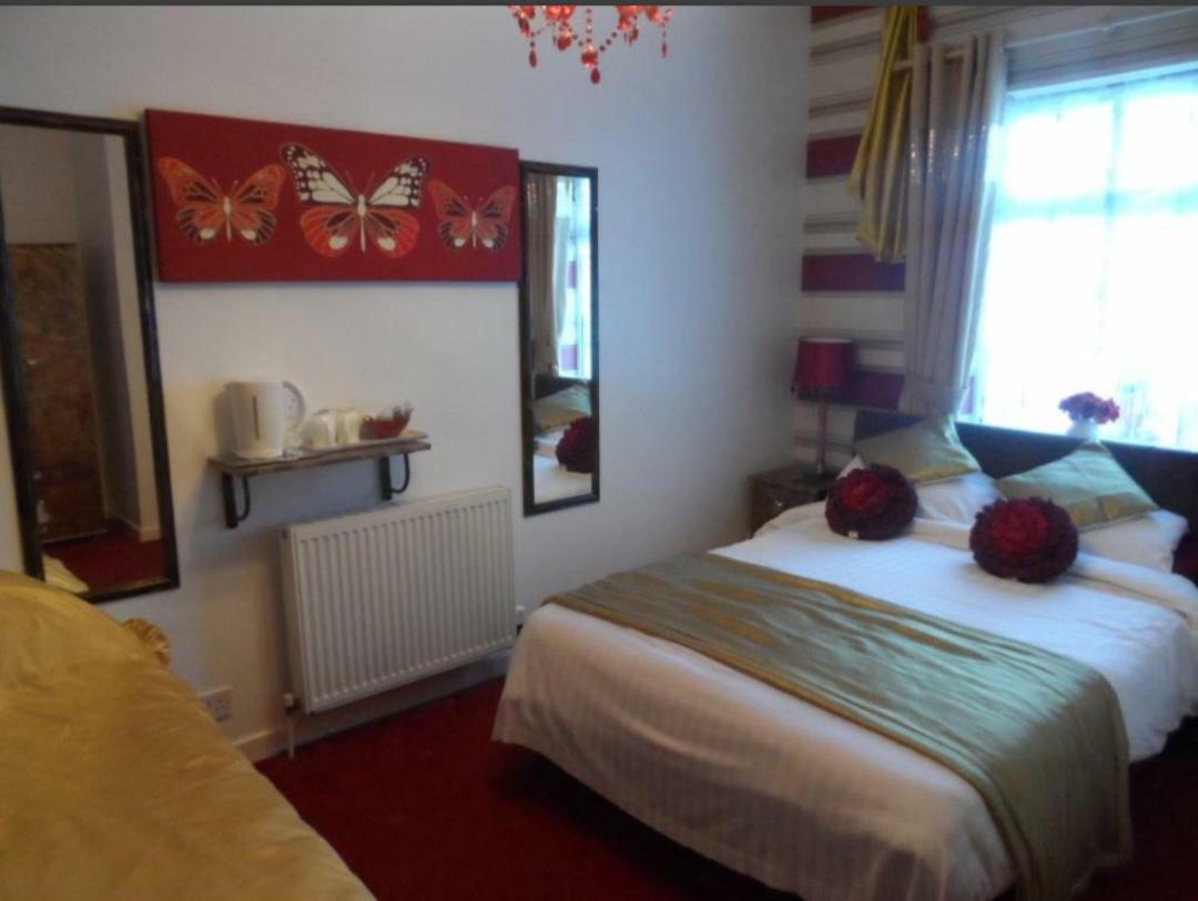 Tamarind Cove & Barrons Hotel Blackpool Buitenkant foto